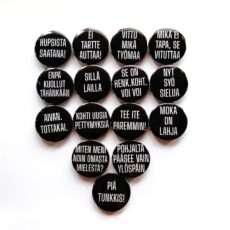 Sisuuntuminen rintanappi