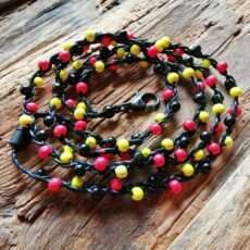 Olan yli avainnauha keltapunamusta 158 cm